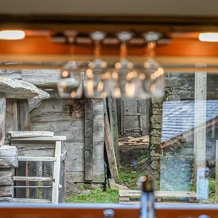 Σαλέ Bodmen 305 *